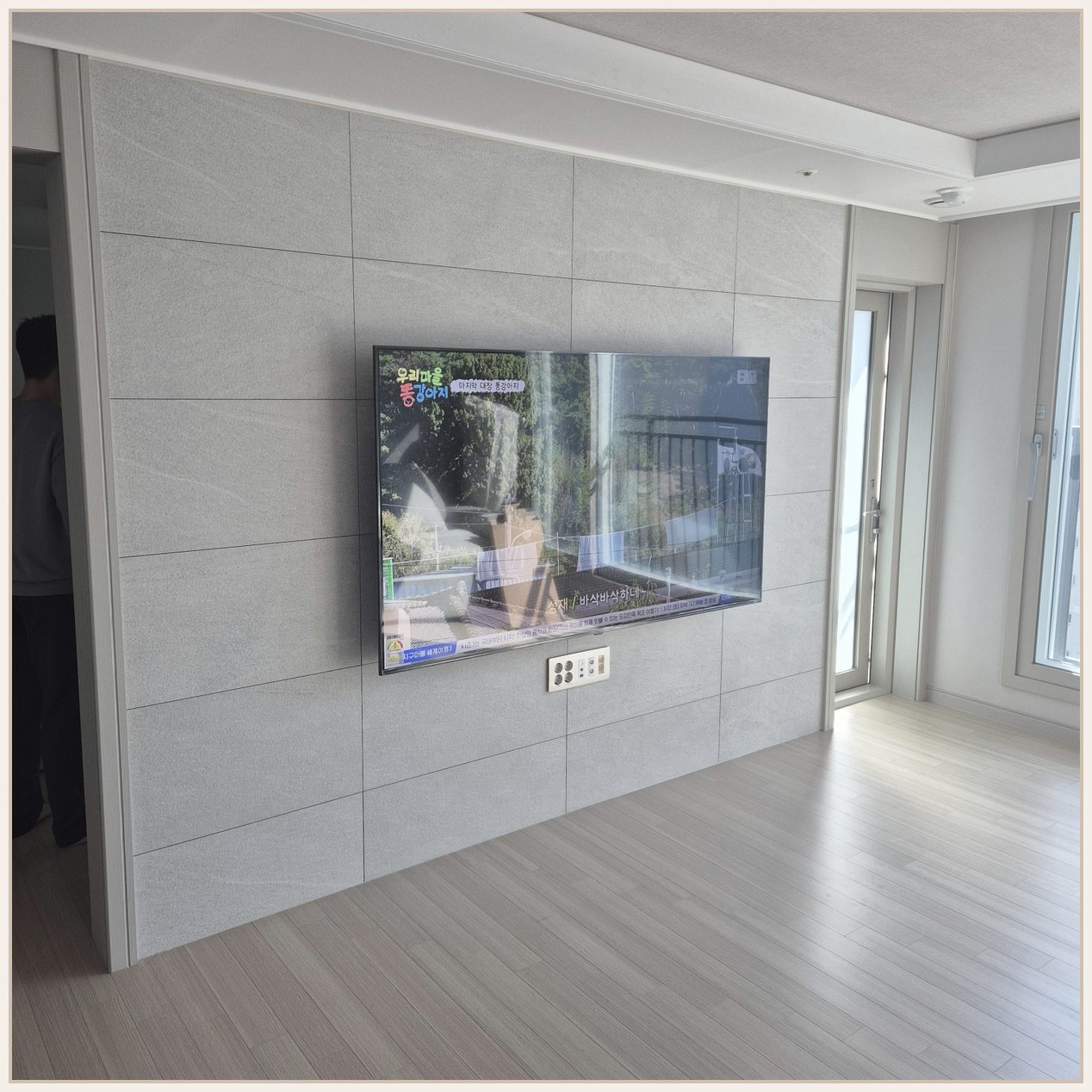 삼성65인치 원커넥트 깔끔정리 설치 사진 2